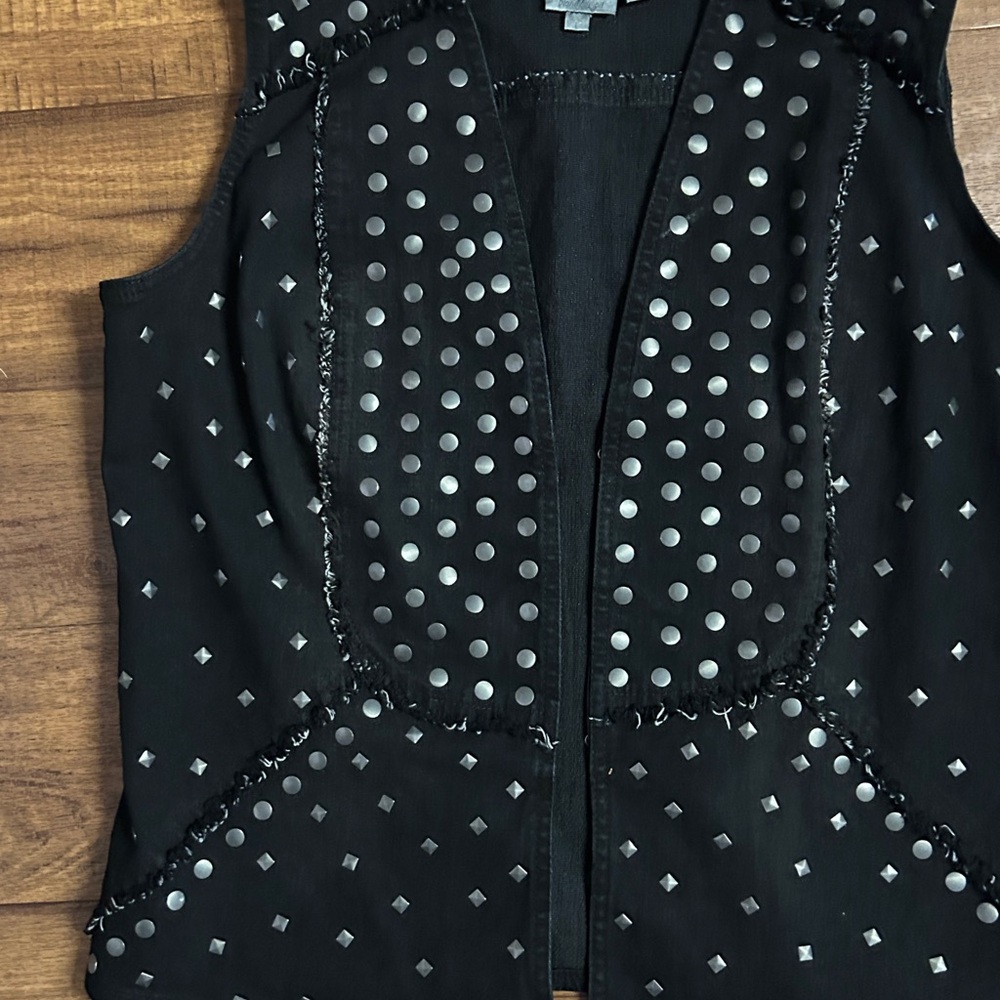 DG2 Diane Gilman ~ Size Large ~ Black Denim W/ Silver Studded Jacket Vest - Picture 6 of 15